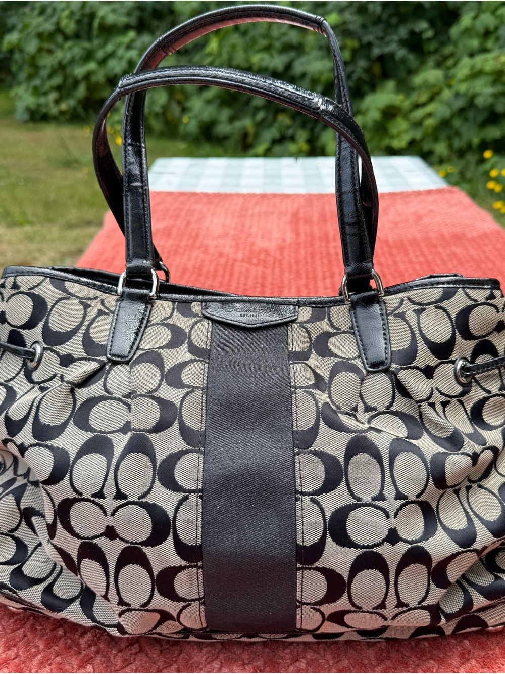 Coach Black and Khaki Signature Canvas Shoulder Tote F28501 comes w/dust bag